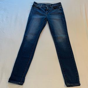 American eagle hi-rise jeggings. Super stretch. Size 4.